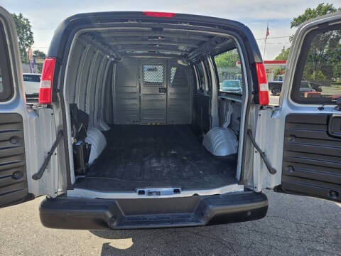 2024 Chevrolet Express 2500