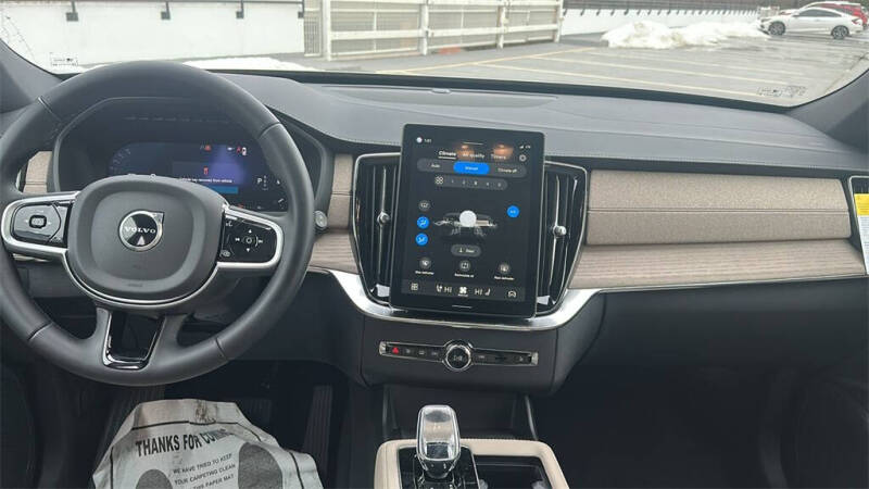 2026 Volvo XC90 B6 Plus 7P