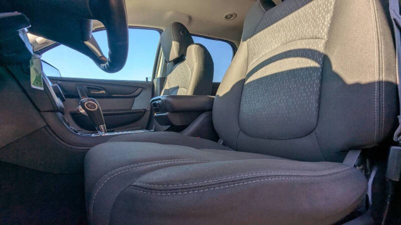2015 GMC Acadia SLE-2