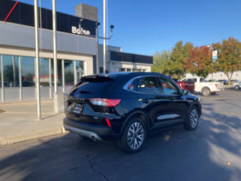 2021 Ford Escape Hybrid Titanium