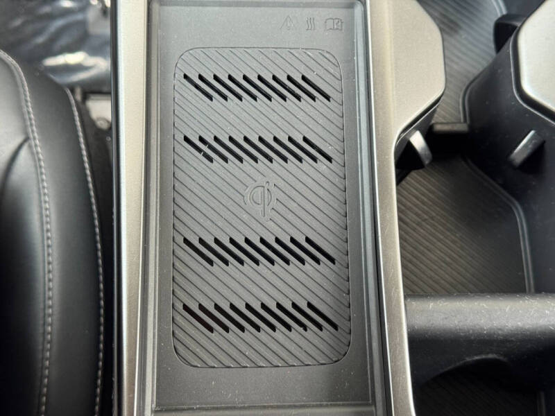 2024 Kia EV6 Light