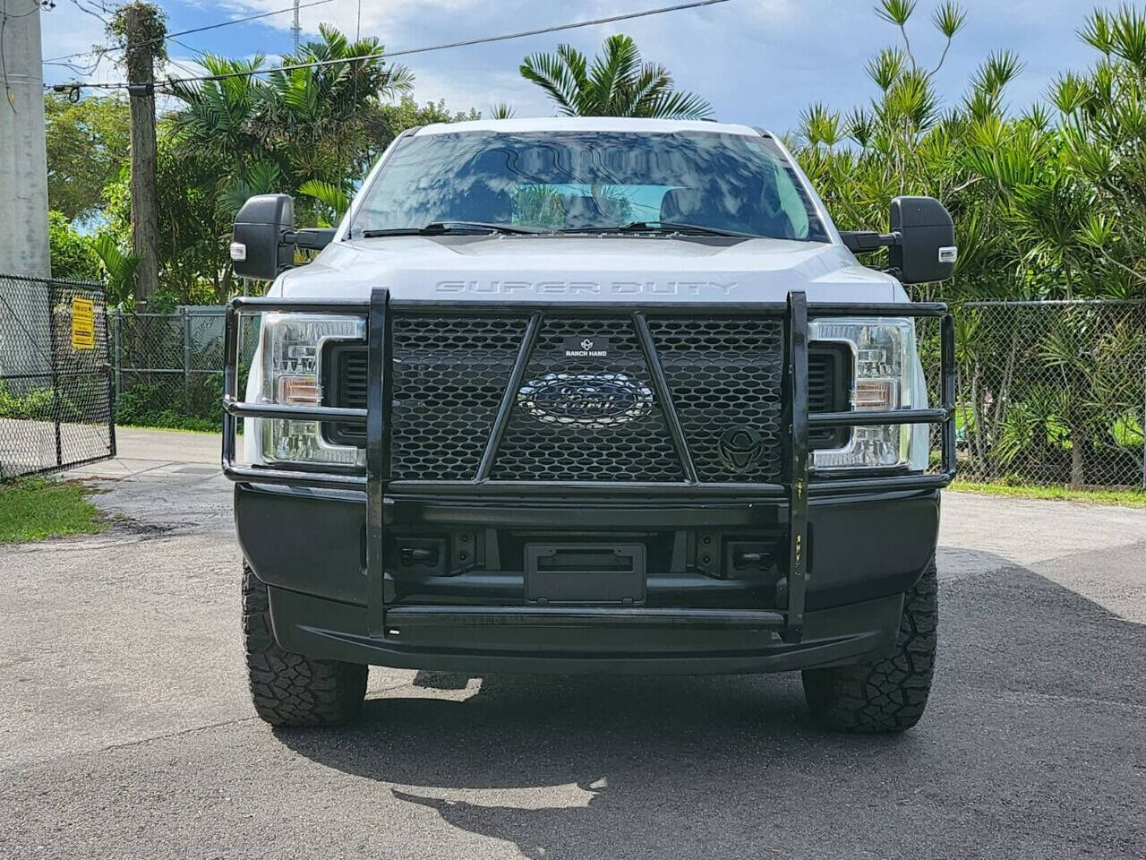 2017 FORD F-250 Pickup - $31,995