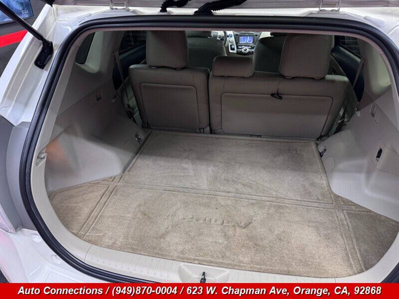 2013 Toyota Prius v Three