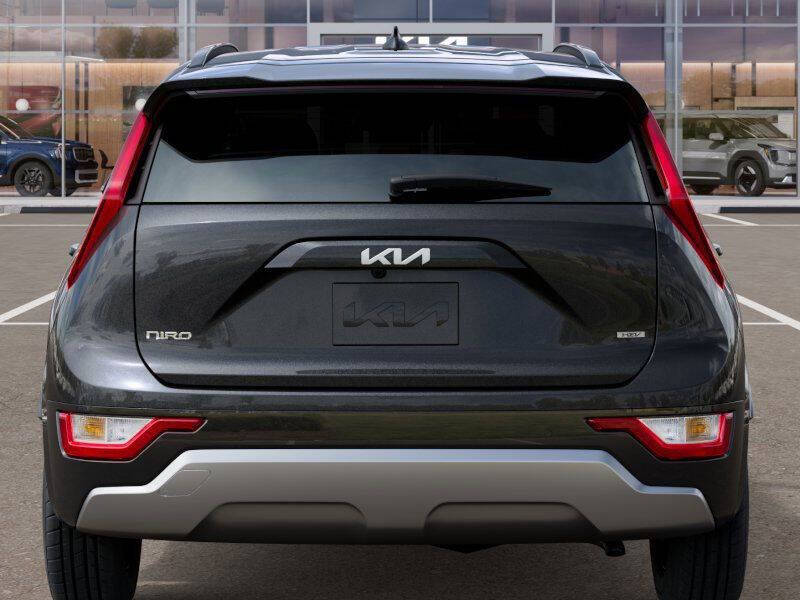 2025 Kia Niro SX