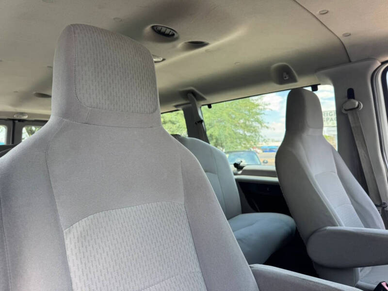 2012 Ford E-Series