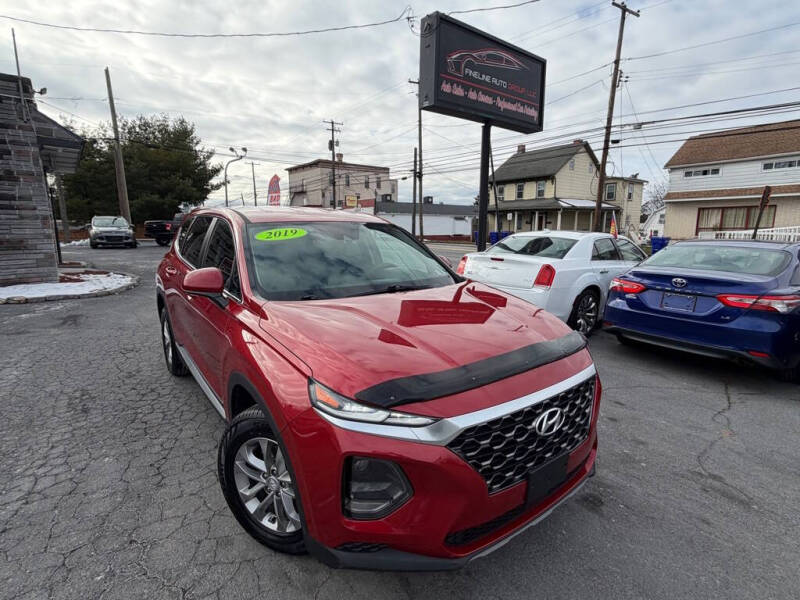 2019 Hyundai Santa Fe SE's photo