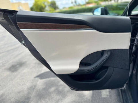 2022 Tesla Model S