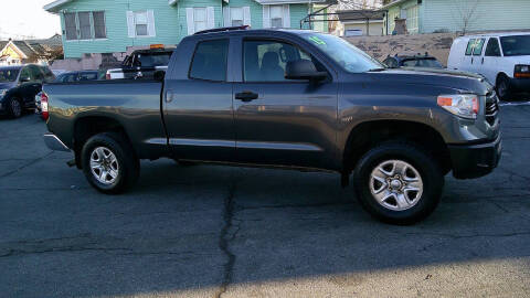 2015 Toyota Tundra SR
