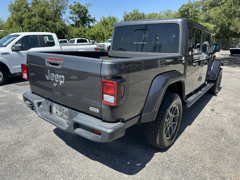 2023 Jeep Gladiator Overland