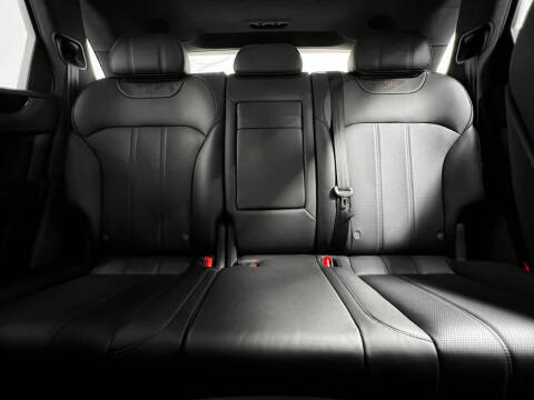 2020 Bentley Bentayga V8