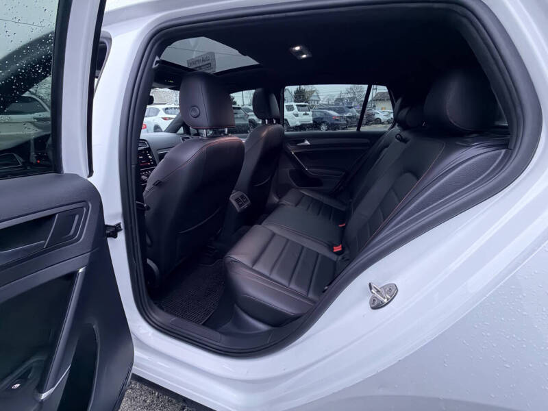 2020 Volkswagen Golf GTI S