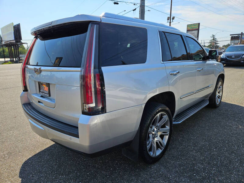 2015 Cadillac Escalade Luxury