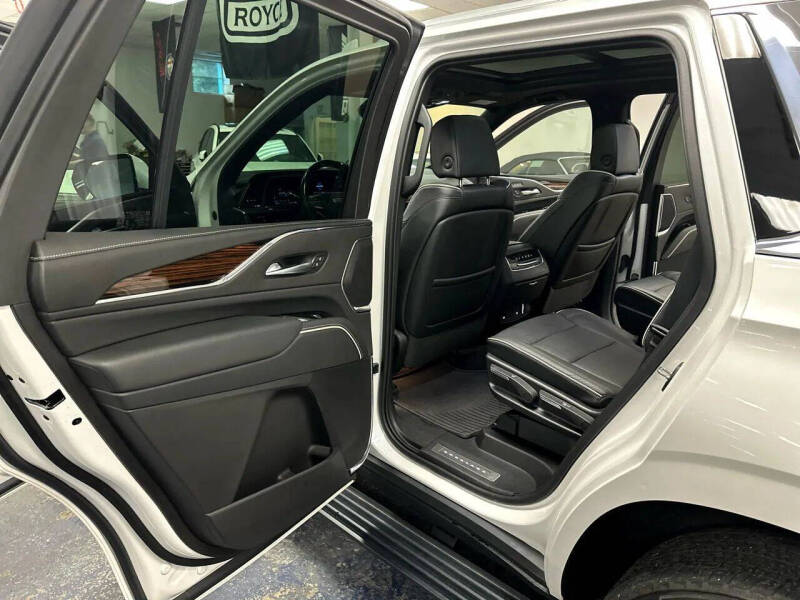 2023 Cadillac Escalade Premium Luxury