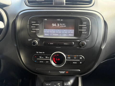 2017 Kia Soul +