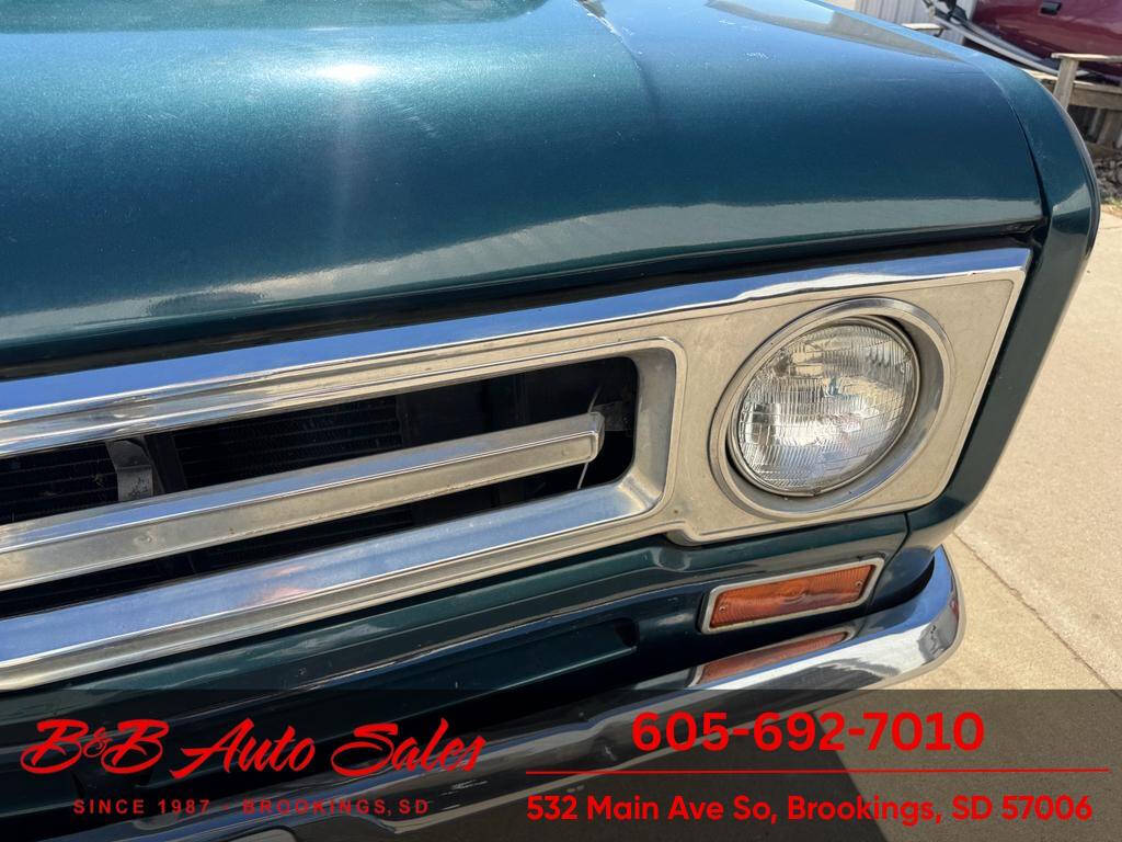 1970 International 1100 28