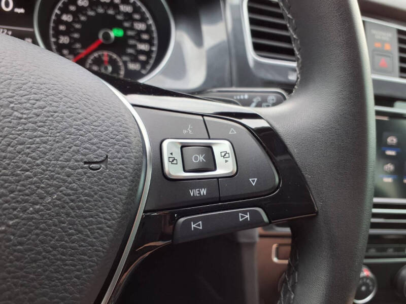 2021 Volkswagen Golf TSI