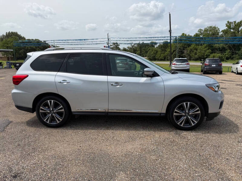 2020 Nissan Pathfinder Platinum