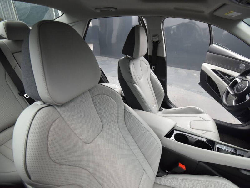 2022 Hyundai Elantra