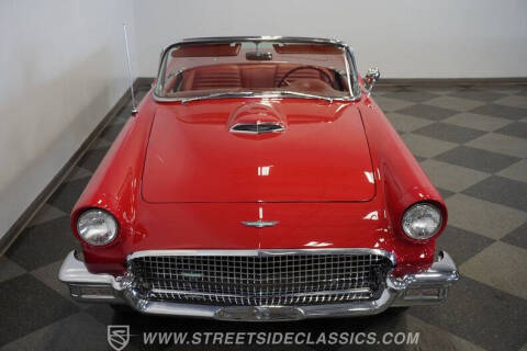 1957 Ford Thunderbird