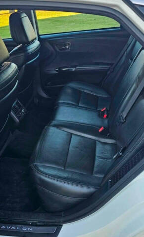 2013 Toyota Avalon Hybrid XLE Premium