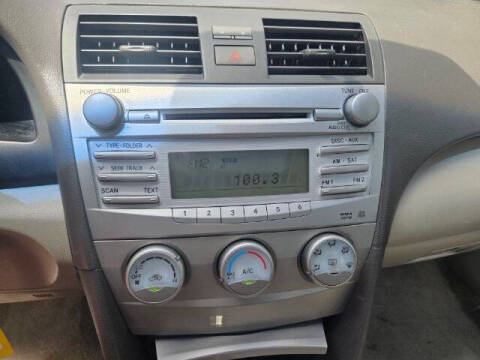 2010 Toyota Camry LE