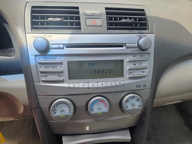 2010 Toyota Camry LE