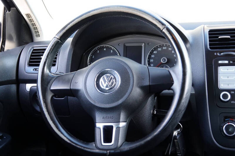 2010 Volkswagen Jetta Limited Edition PZEV