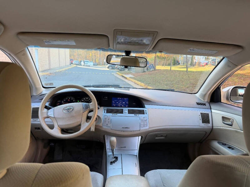 2010 Toyota Avalon XLS