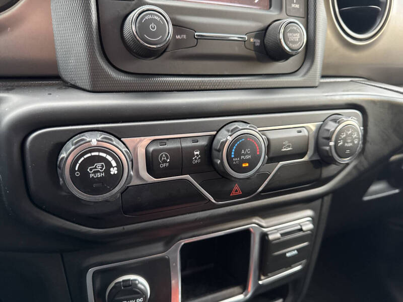 2020 Jeep Gladiator Sport