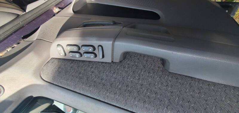 2002 Ford Explorer XLS