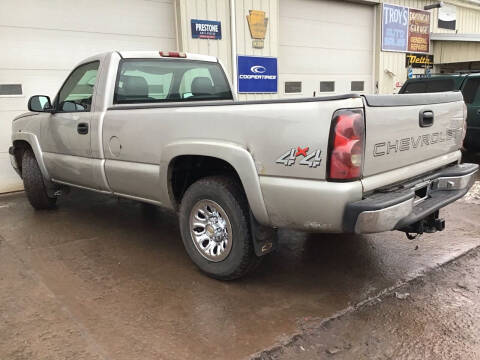2005 Chevrolet Silverado 1500 Work Truck
