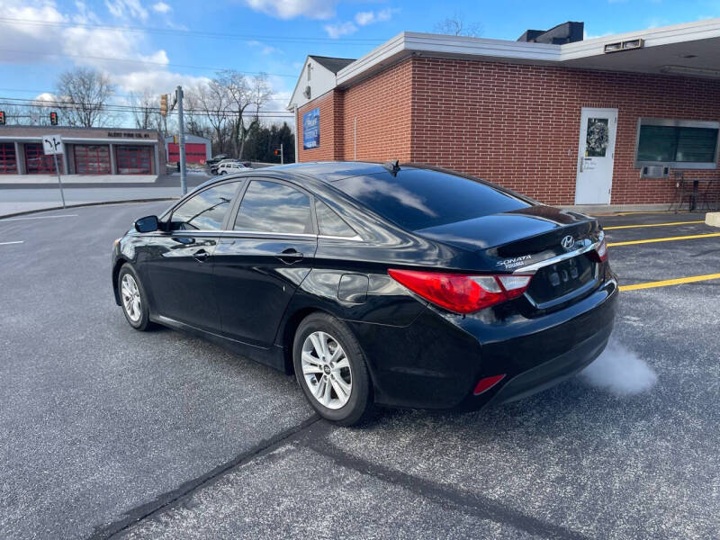 2014 Hyundai Sonata GLS photo 8