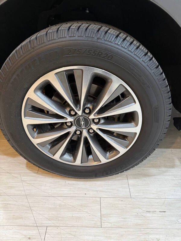 2017 Lincoln Navigator Select