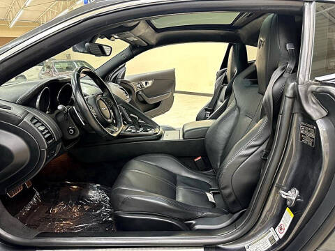 2016 Jaguar F-TYPE R