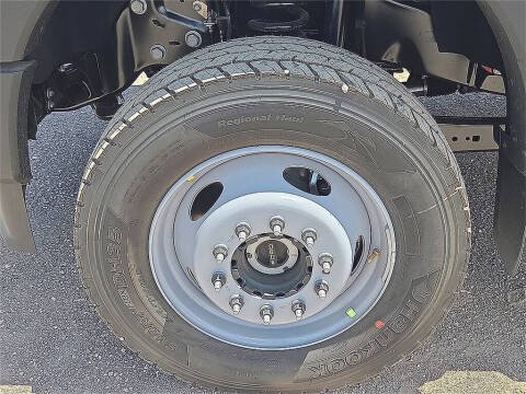 2025 Ford F-600 Super Duty