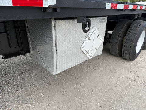 2015 Freightliner M2 112