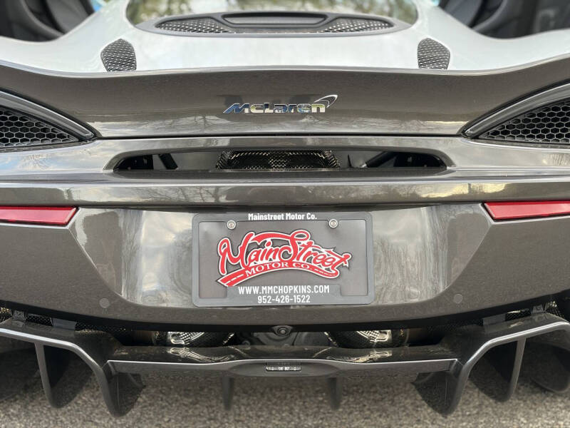 2017 McLaren 570GT