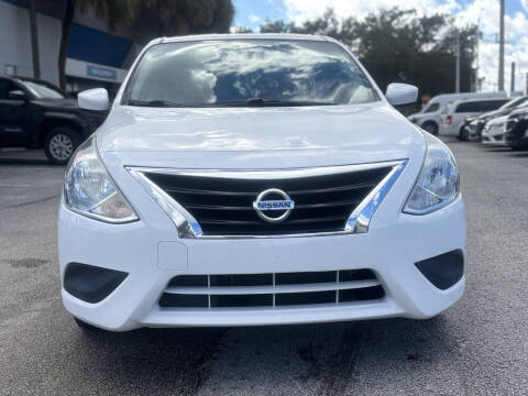 2017 Nissan Versa 1.6 SV