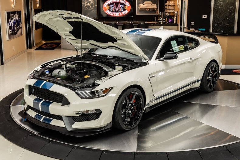 2020 Ford Mustang