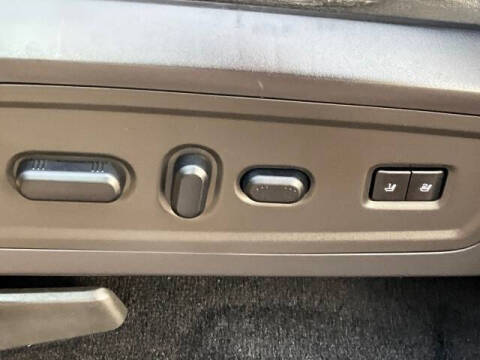 2011 Lincoln Navigator L