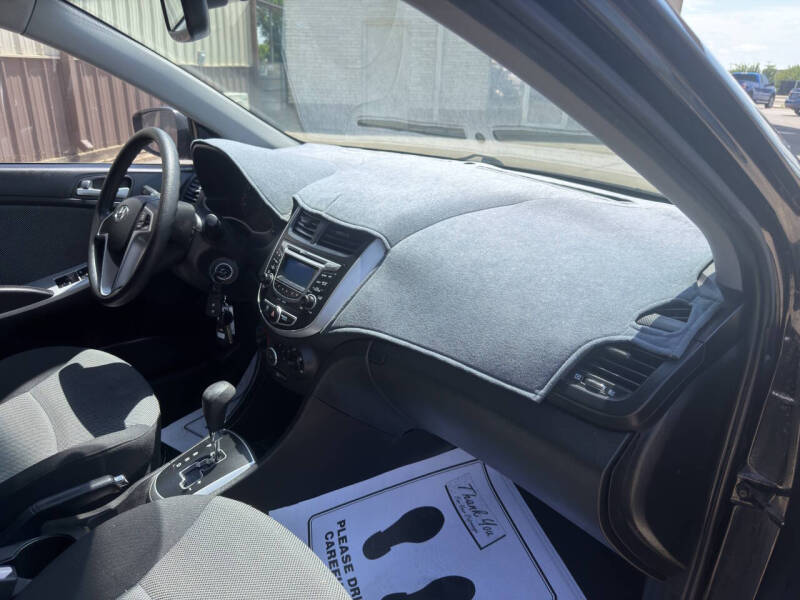 2012 Hyundai Accent GS