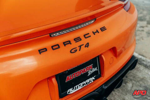 2016 Porsche Cayman GT4