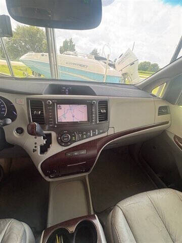 2011 Toyota Sienna Limited 7-Passenger