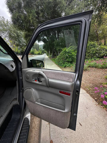 2000 Chevrolet Astro