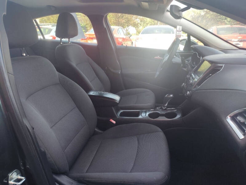 2018 Chevrolet Cruze LT Auto