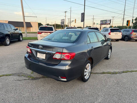 2013 Toyota Corolla LE