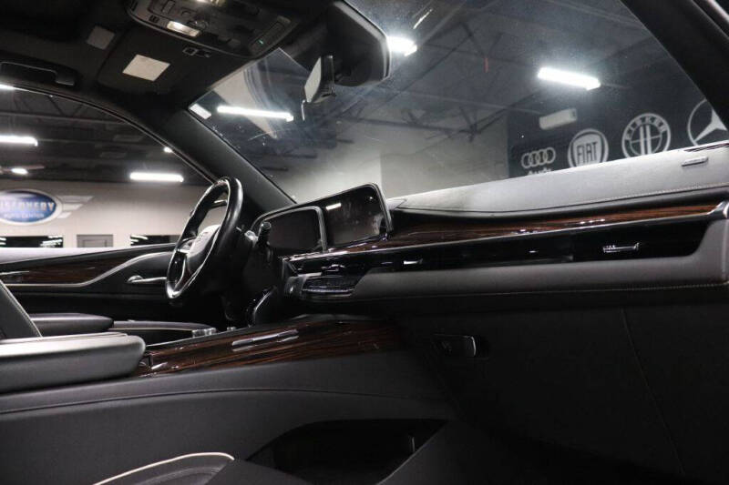 2022 Cadillac Escalade ESV Premium Luxury