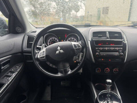 2011 Mitsubishi Outlander Sport ES