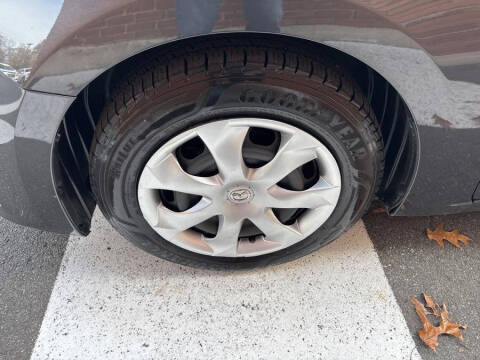 2015 Mazda MAZDA3 i Sport