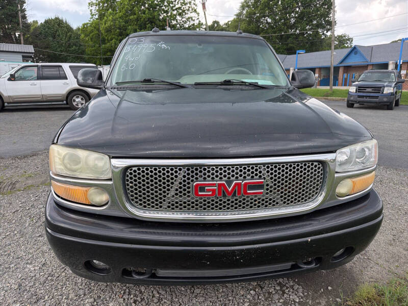 2003 GMC Yukon Denali